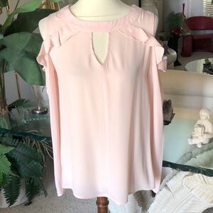 SZ S NWOT COLD SHOULDER LONG SLEEVE TOP IN BLUSH COLOR V CUT-OUT AT NECK